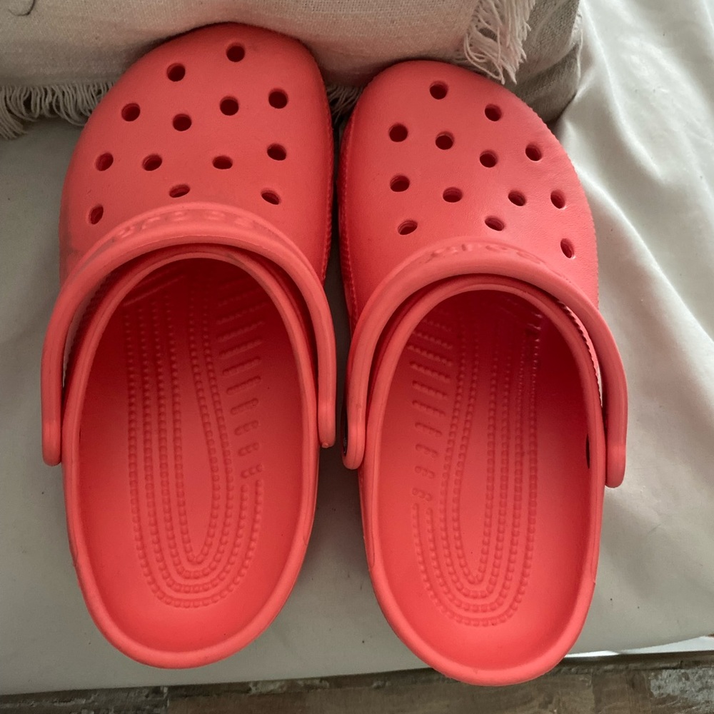 coral kids crocs size 2